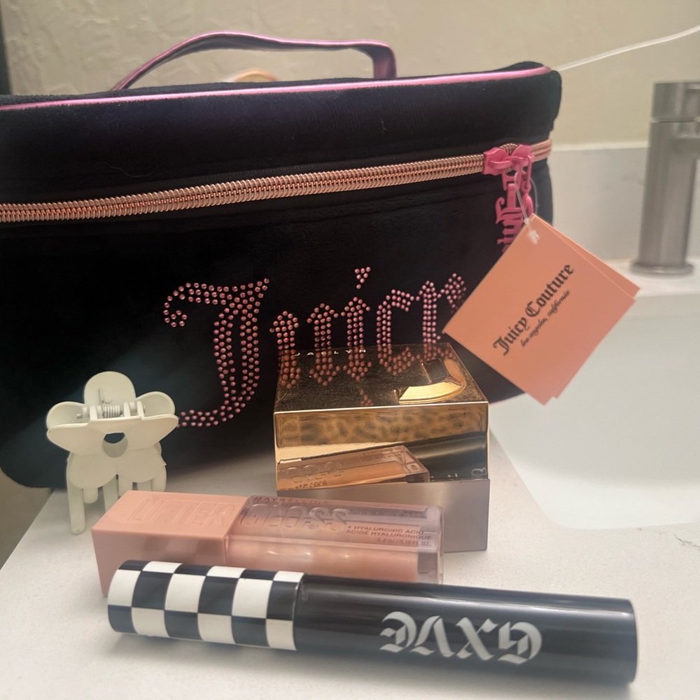 NWT JUICY COUTURE